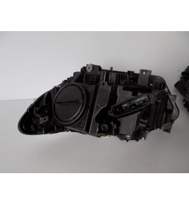 BMW 1 F20 / F21 Lampa Xenon Nieskrętna - Pravá - 5094