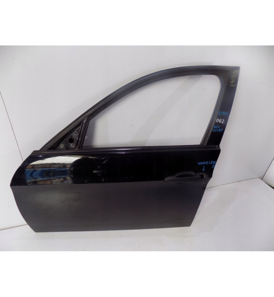 BMW 3 E90 / E91 Dvere Predné Ľavé - 0062